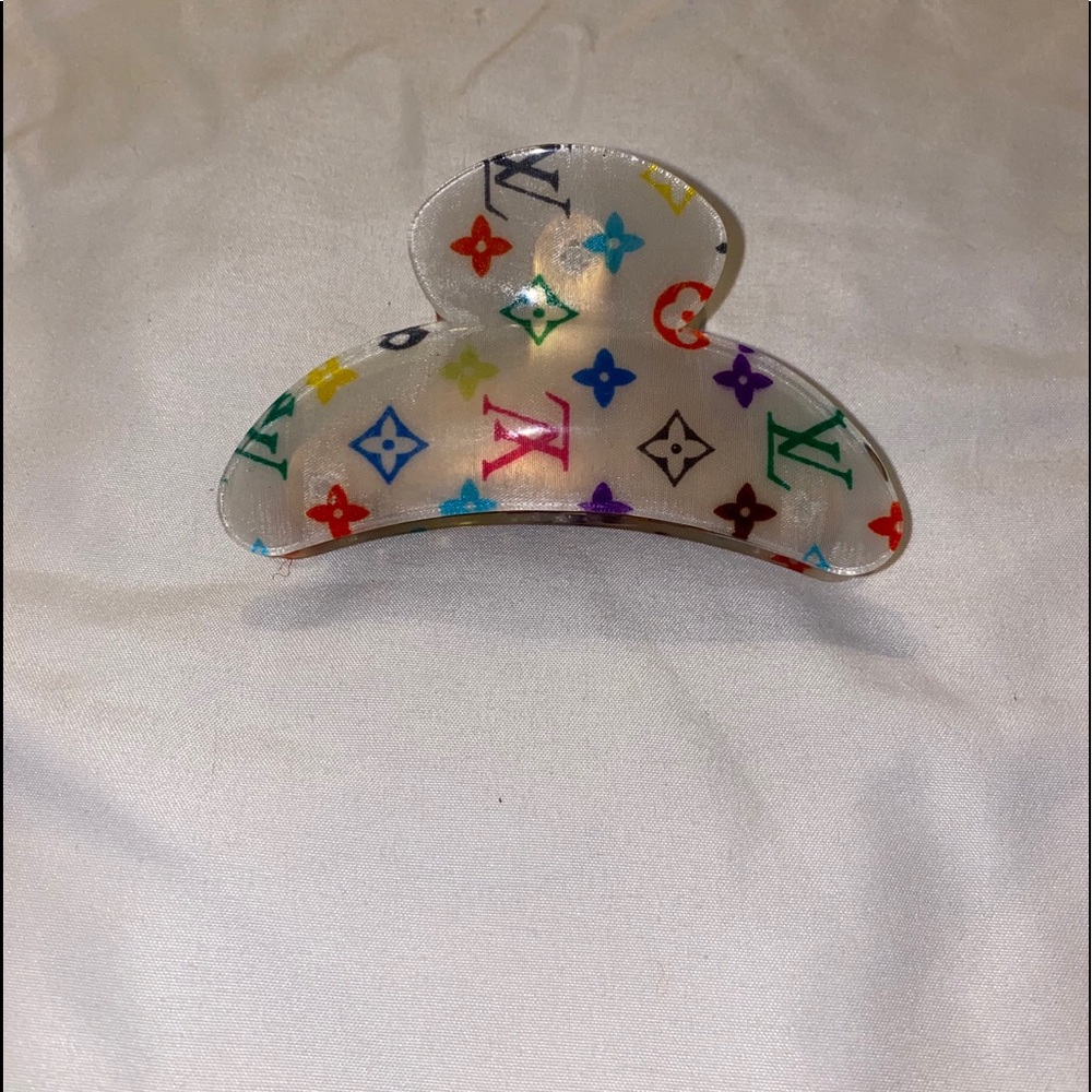 Authentic Louis Vuitton Hair Clip